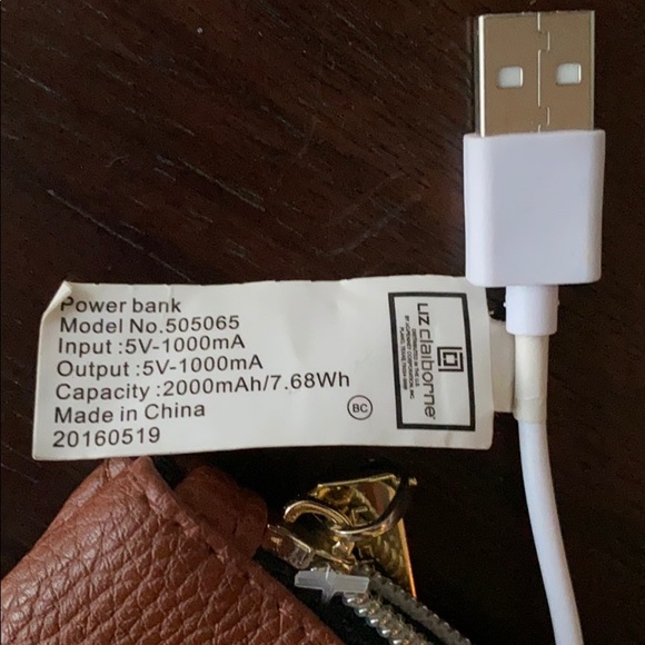 Liz Claiborne Brown Power Charging Clutch Wristlet - Picture 9 of 11